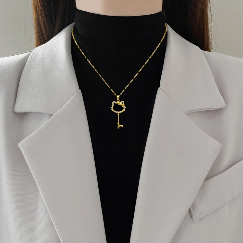 14k gold hello kitty key diamond necklace - Picture 3 of 6